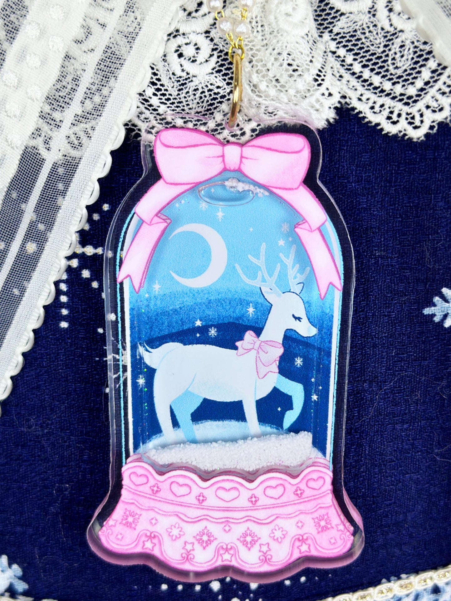 Special Little Snowglobe Deer Necklace